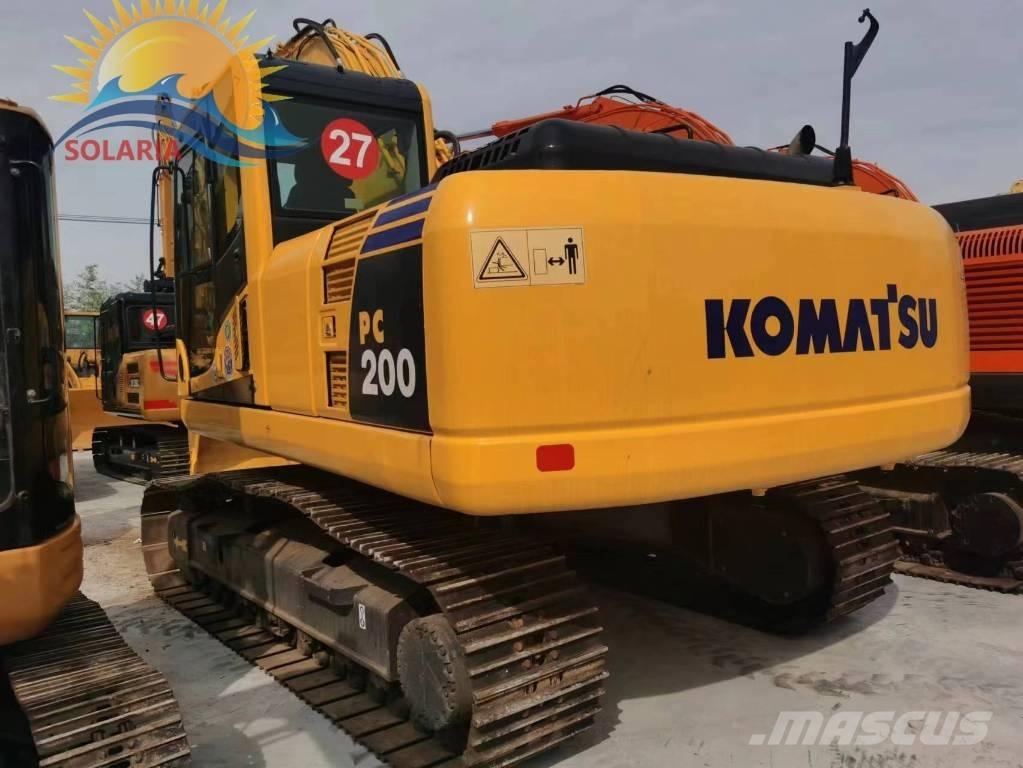 Komatsu PC 200-8 Roomikekskavaatorid