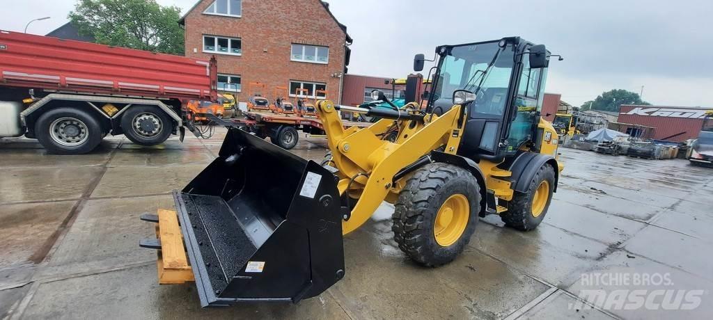 CAT 908M Rataslaadurid