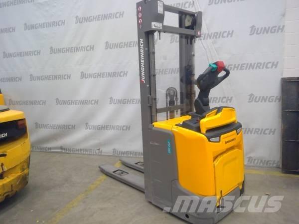 Jungheinrich ERC 212 Platvormiga virnastajad