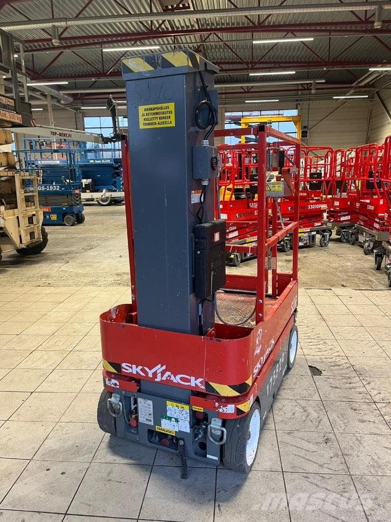 SkyJack SJ 16 Käärtõstukid