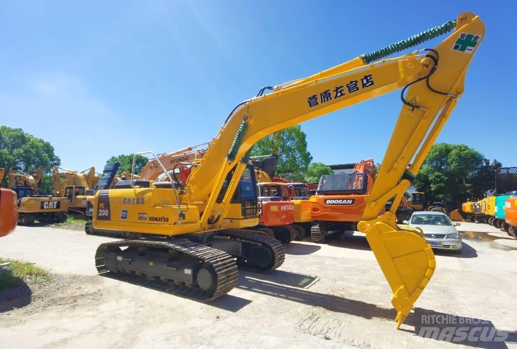 Komatsu PC 200-8 Roomikekskavaatorid