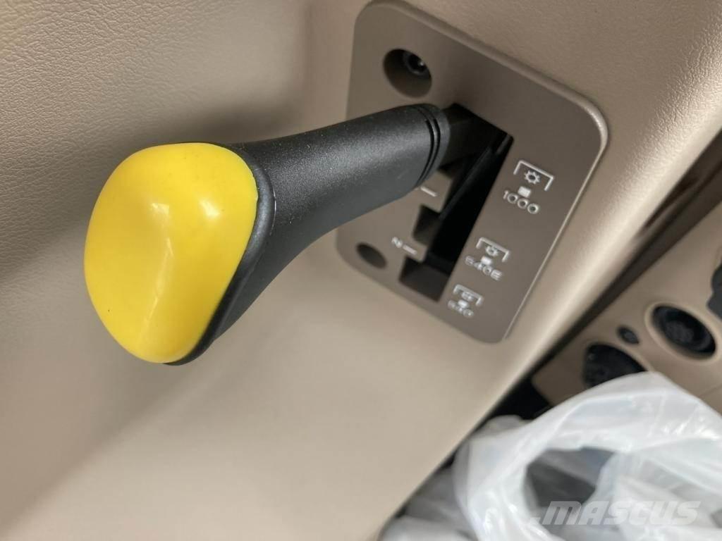 John Deere 6M240 Traktorid