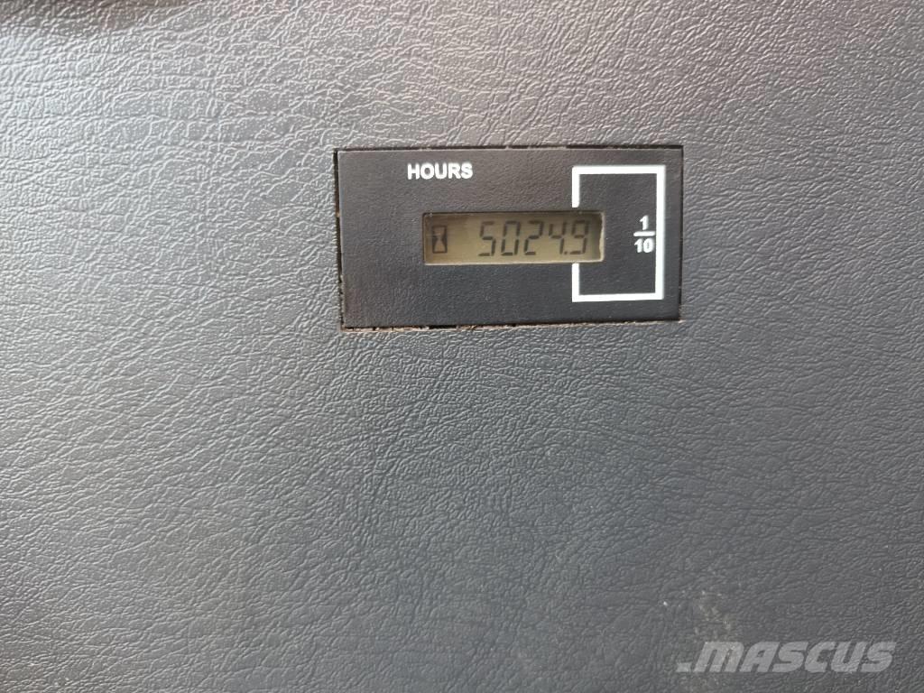 Hyundai HX 235 LCR Roomikekskavaatorid