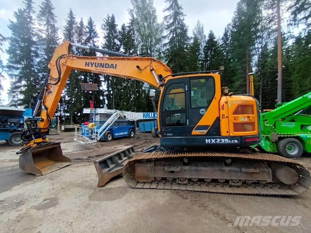 Hyundai HX 235 LCR Roomikekskavaatorid