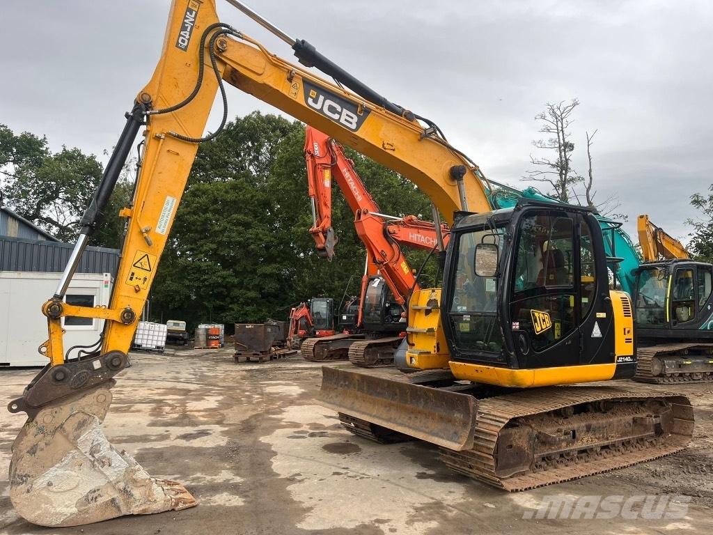JCB JZ140 with blade Roomikekskavaatorid