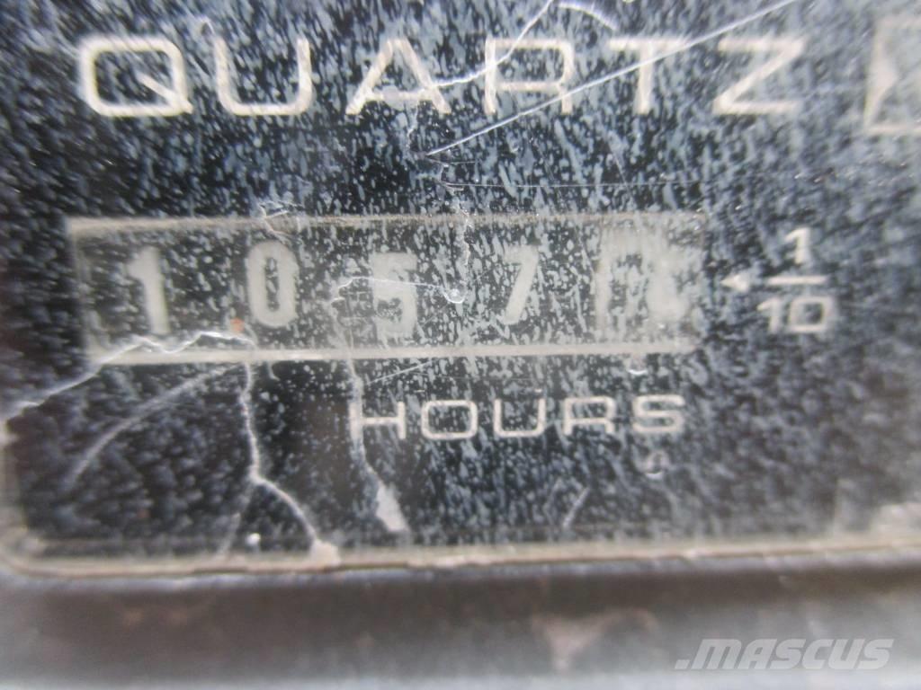 JLG 3246 ES Käärtõstukid