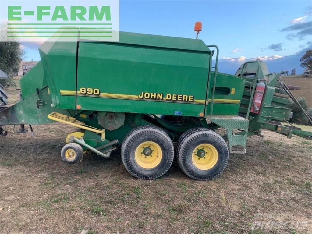John Deere 690 Heinapressid
