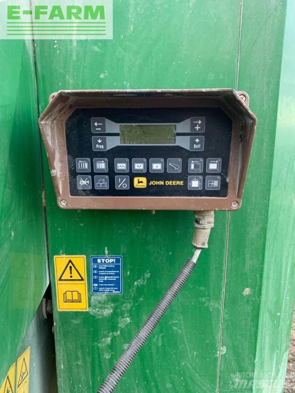 John Deere 690 Heinapressid