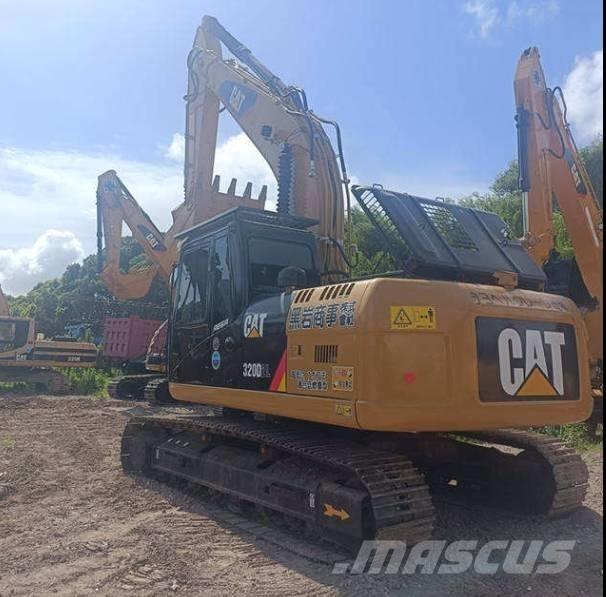 CAT 320D Roomikekskavaatorid