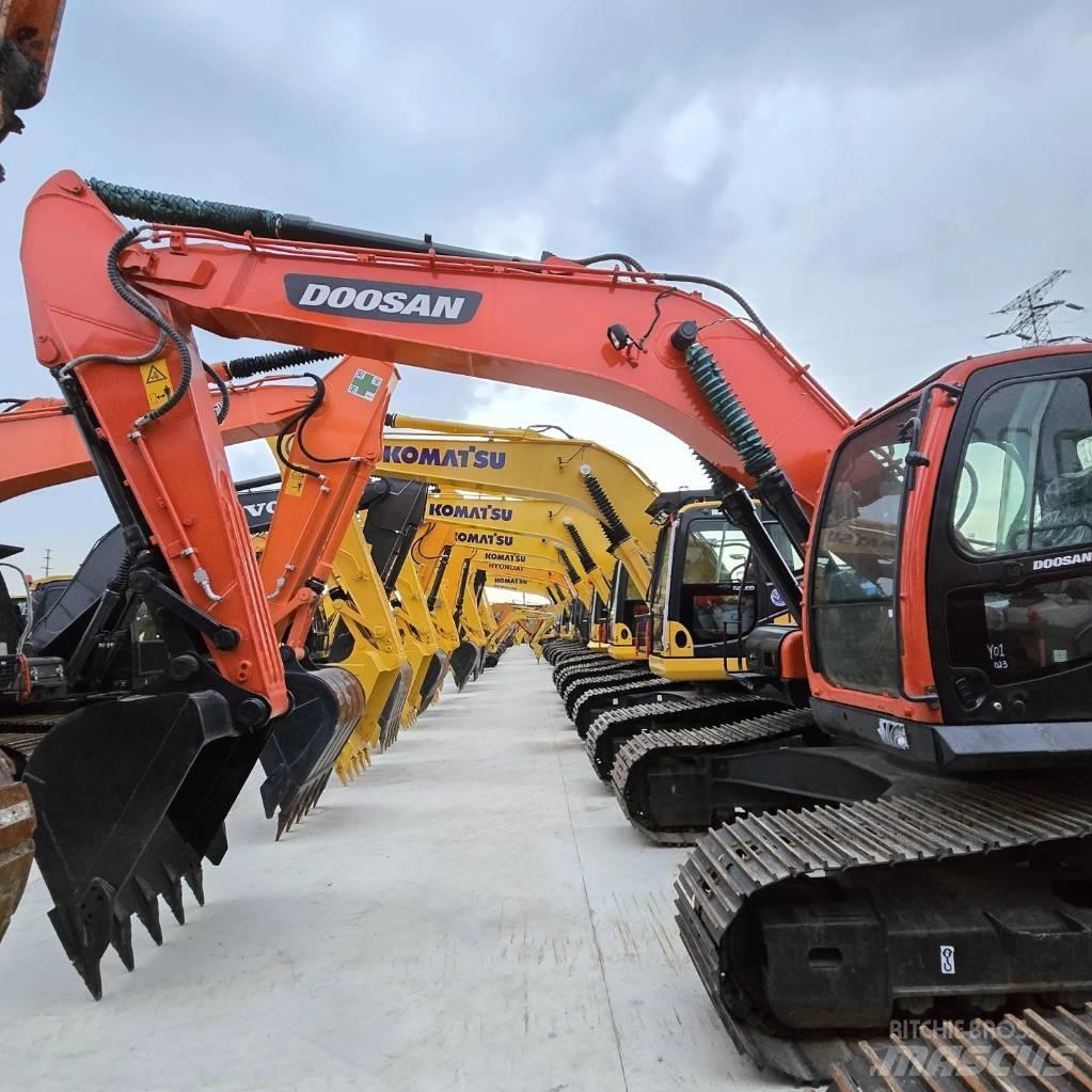 Doosan DX 225 LC Miniekskavaatorid < 7 t