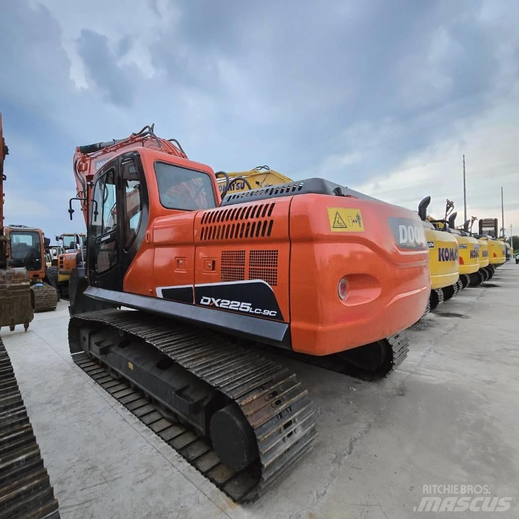 Doosan DX 225 LC Miniekskavaatorid < 7 t