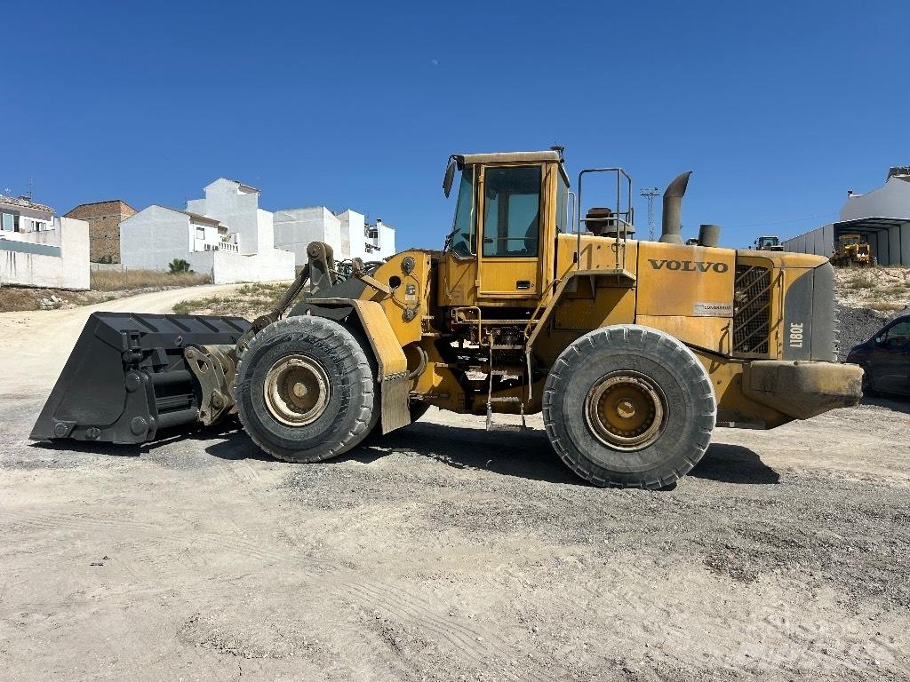 Volvo L 180 E Rataslaadurid