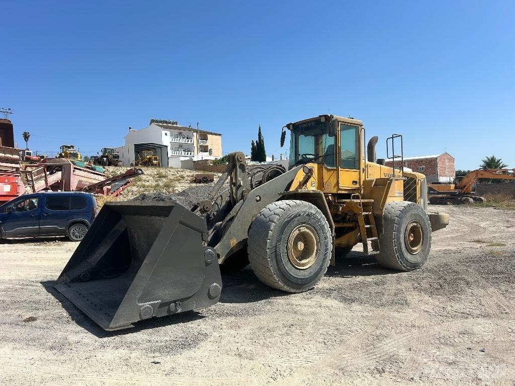 Volvo L 180 E Rataslaadurid