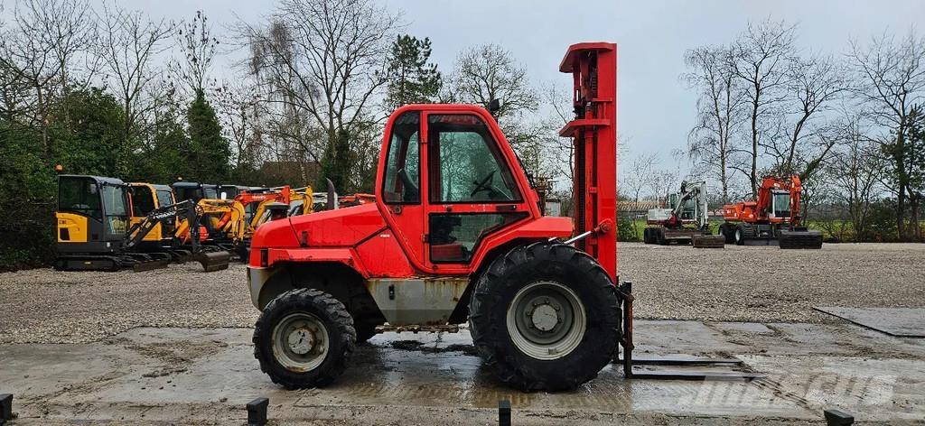 Manitou M26-4 t Maastikutõstukid