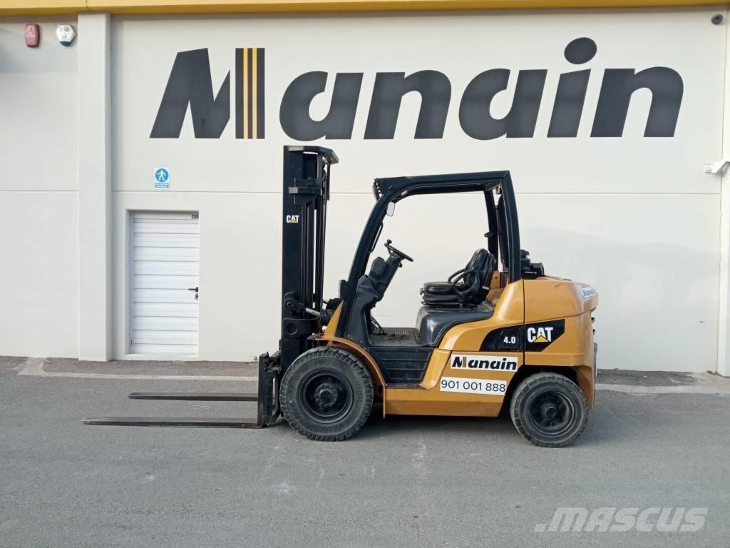 CAT DP 40 Diiseltõstukid