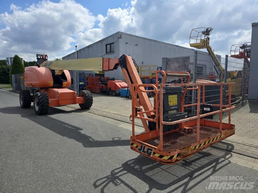 JLG 660 SJ Iseliikuvad poomtõstukid