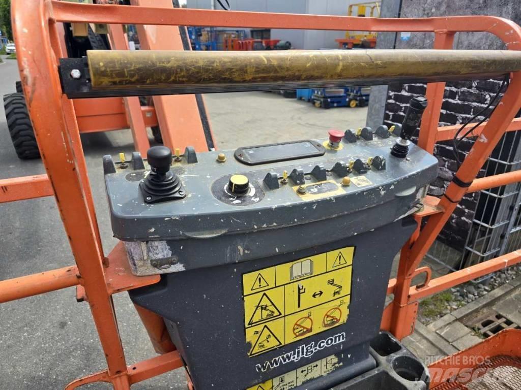 JLG 660 SJ Iseliikuvad poomtõstukid