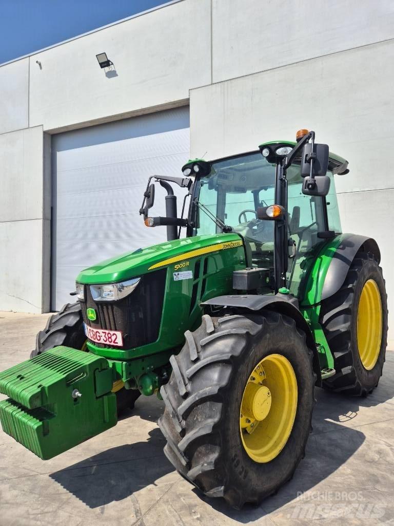 John Deere 5100 R Traktorid