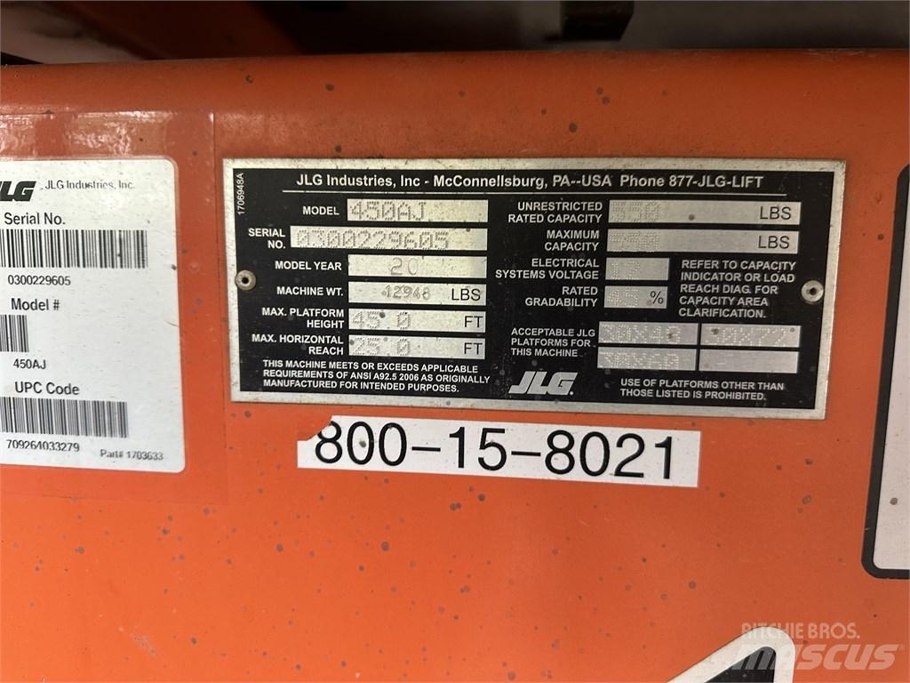 JLG 450 AJ Iseliikuvad poomtõstukid