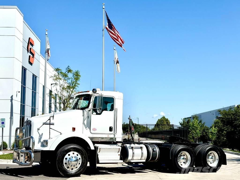 Kenworth T 800 Sadulveokid