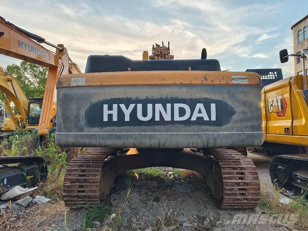 Hyundai R300LC-9S Roomikekskavaatorid