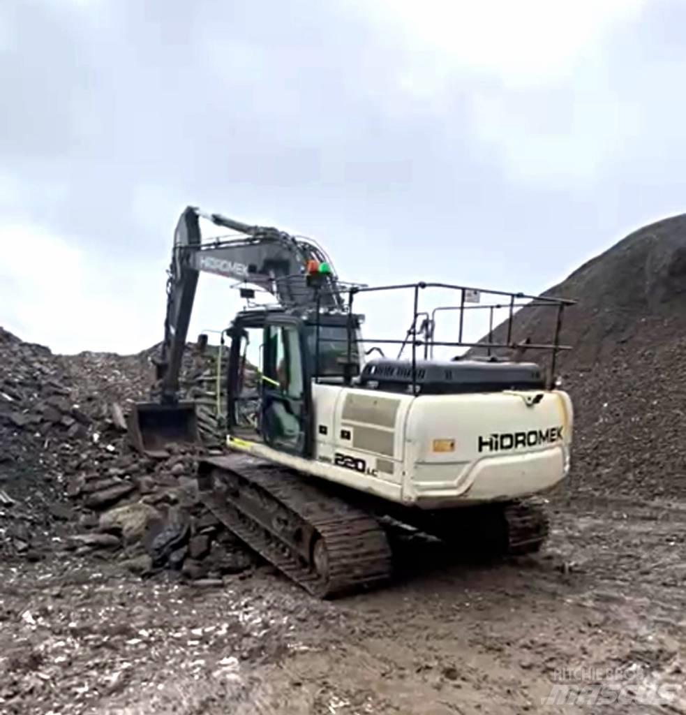 Hidromek HMK 220 LC Roomikekskavaatorid
