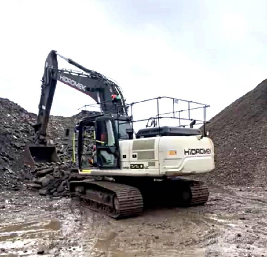 Hidromek HMK 220 LC Roomikekskavaatorid
