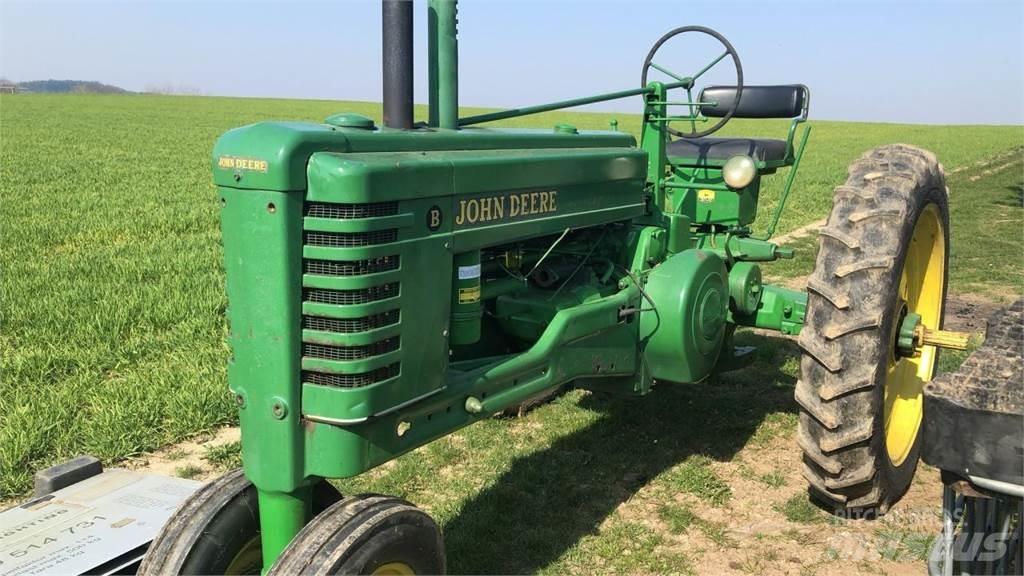John Deere Model B Traktorid