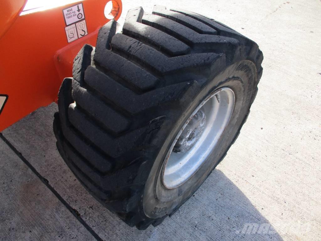 JLG 450 AJ (747) Iseliikuvad poomtõstukid