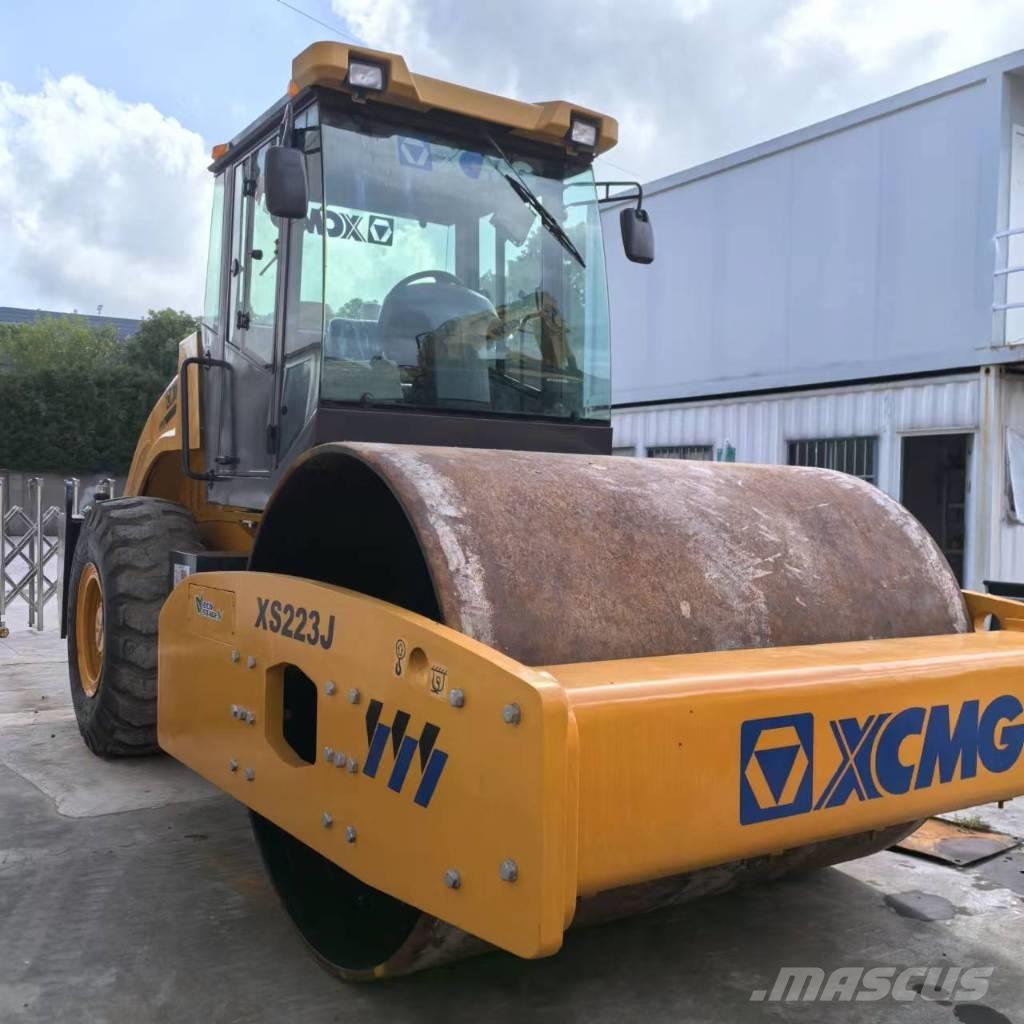 XCMG XS 223 J Ühe trumliga rullid