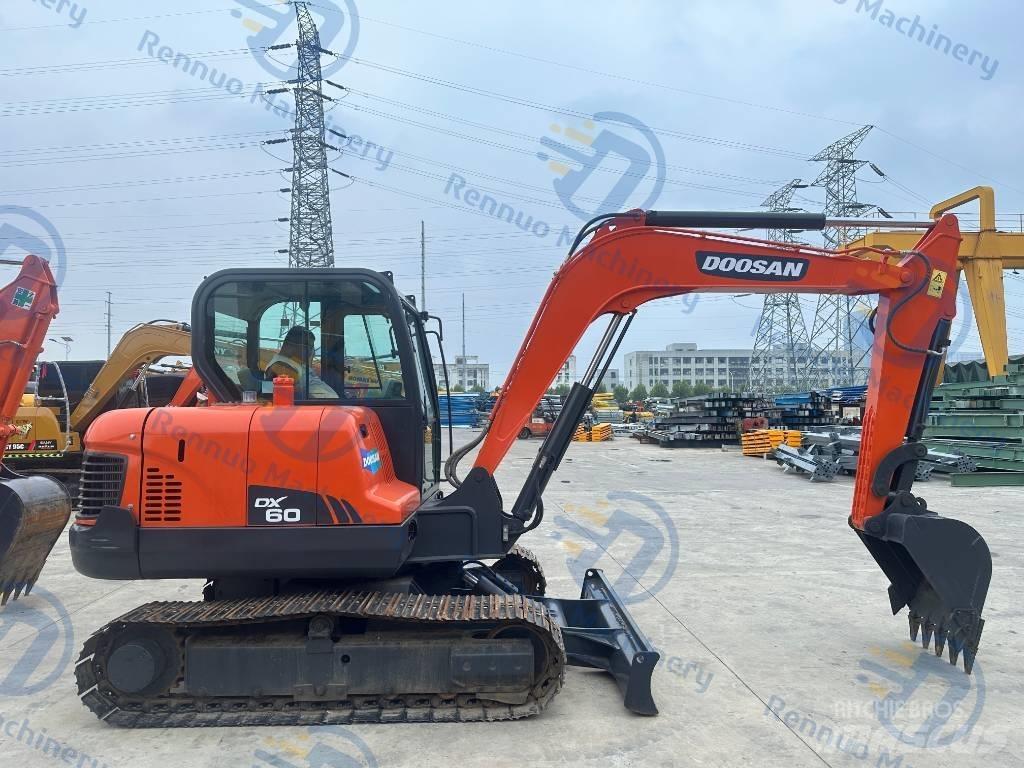 Doosan DX 60 Miniekskavaatorid < 7 t