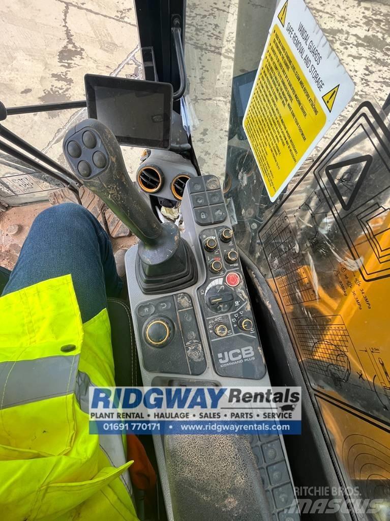 JCB 131 X LC Roomikekskavaatorid