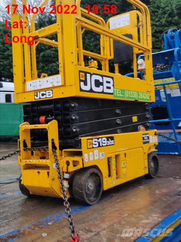 JCB 1930E Käärtõstukid