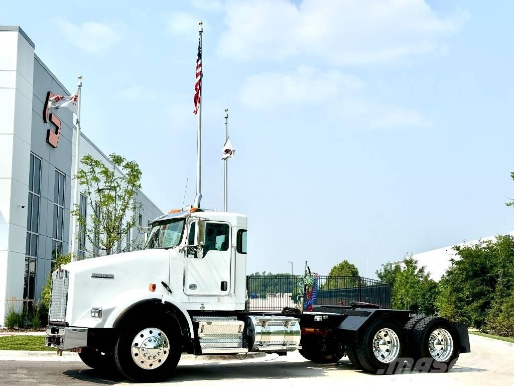Kenworth T 800 Sadulveokid