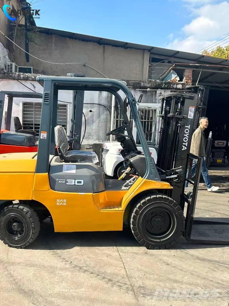 Toyota 7 FDN 30 Diiseltõstukid