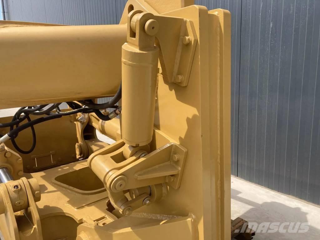 CAT D8R Kaabitsad