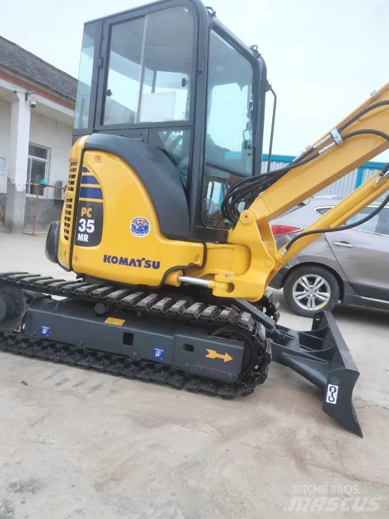 Komatsu PC 35 MR Roomikekskavaatorid