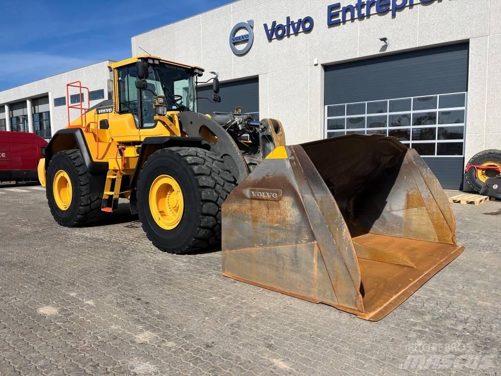 Volvo L260H Rataslaadurid