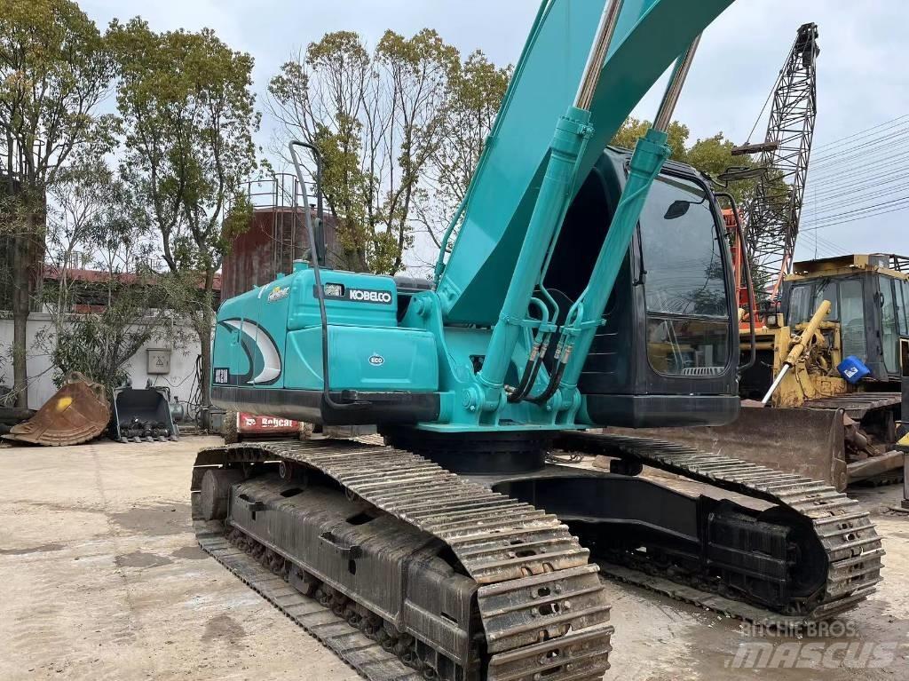 Kobelco SK 210 Roomikekskavaatorid