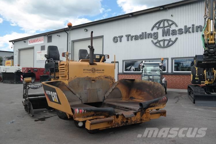 CAT AP 300 Asfaldilaoturid