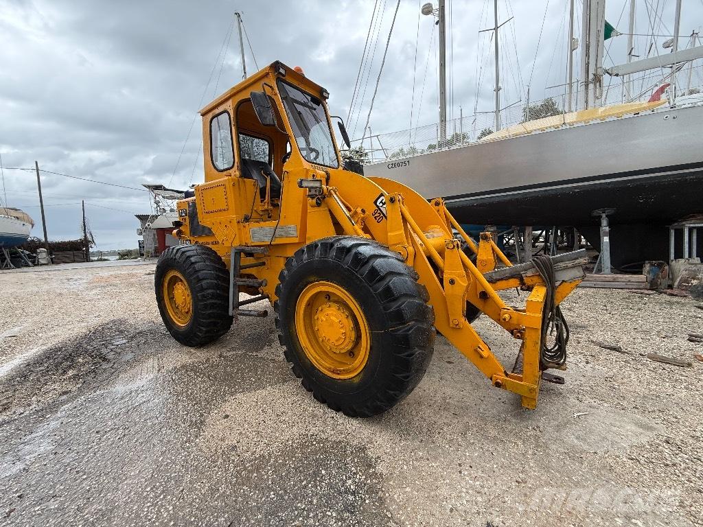 CAT 920 Rataslaadurid