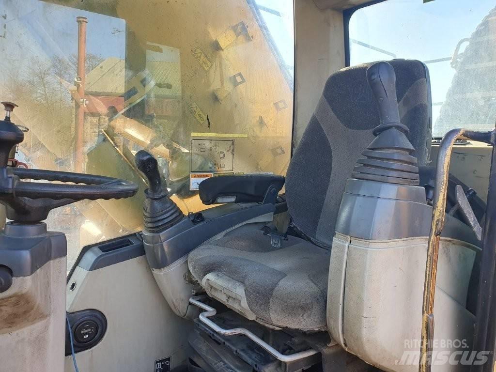 CAT M 325 C MH Materjalikäitlusmasinad