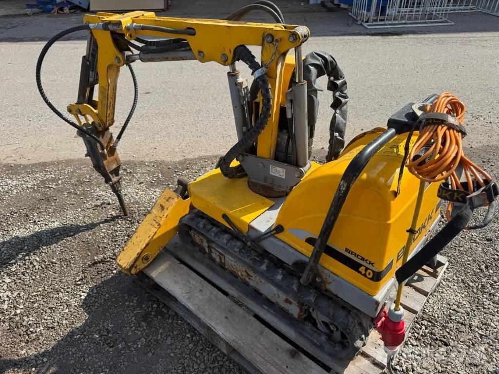 Brokk 40 Lammutusekskavaatorid