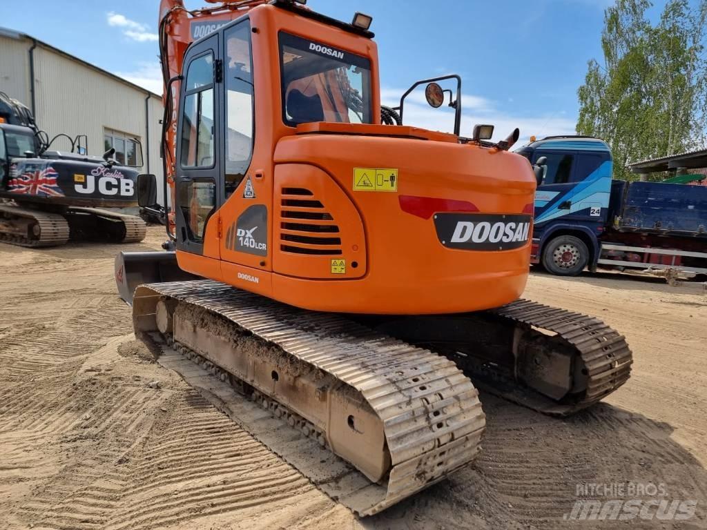 Doosan DX 140 LC-3 Roomikekskavaatorid