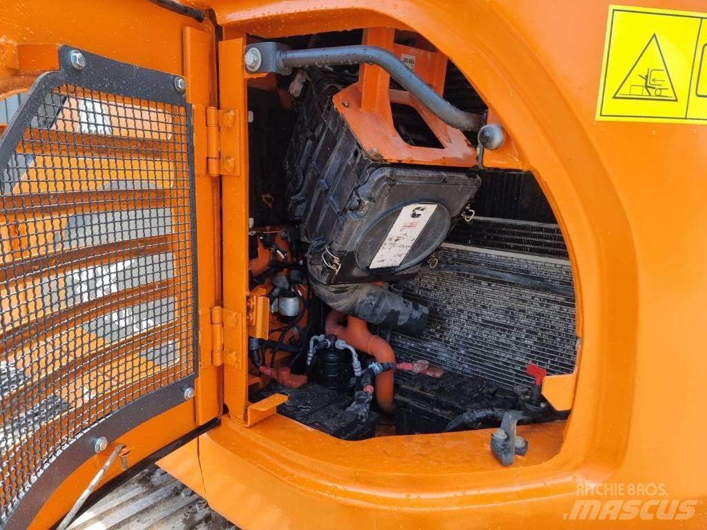 Doosan DX 140 LC-3 Roomikekskavaatorid
