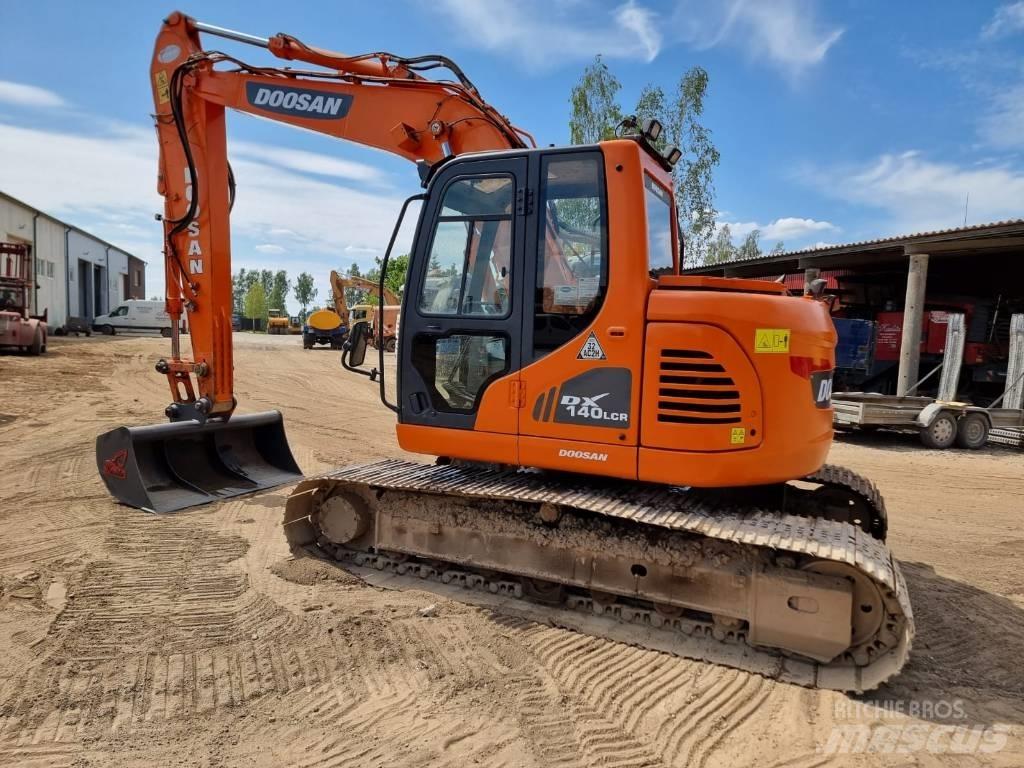 Doosan DX 140 LC-3 Roomikekskavaatorid