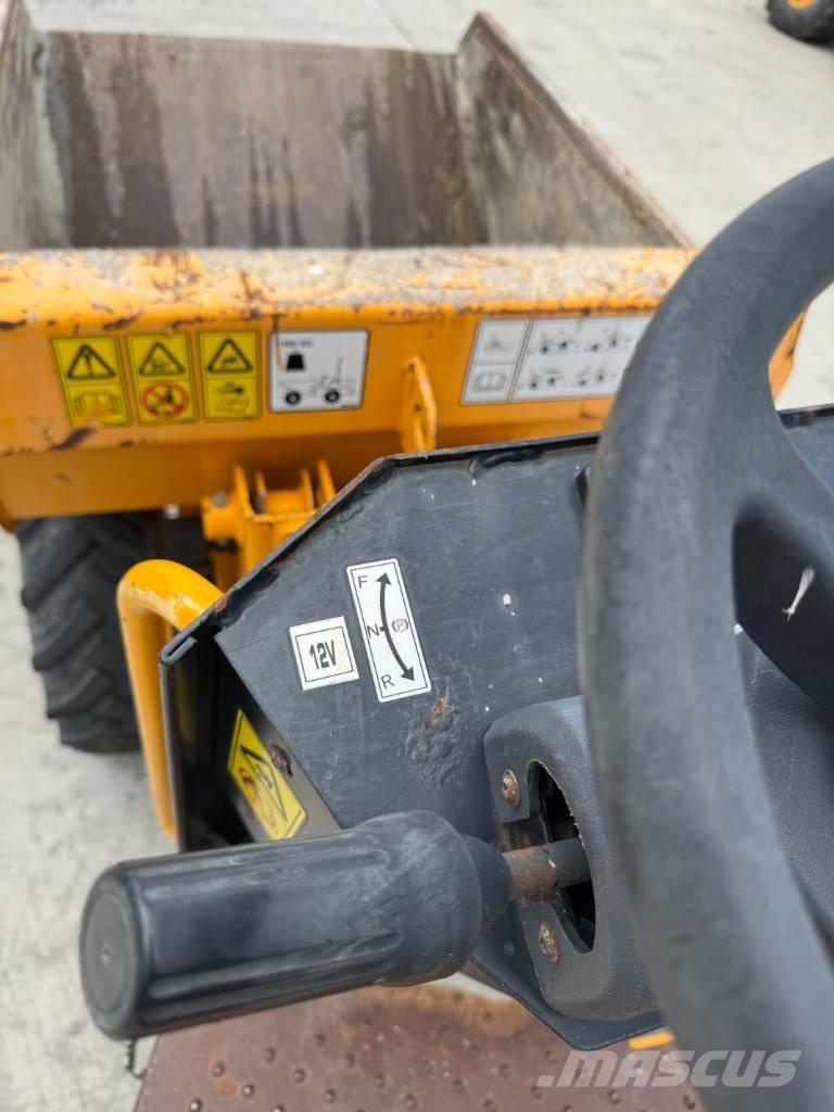 JCB 1 THT Väikekallurid