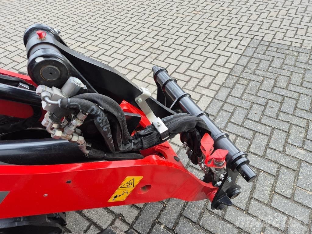 Manitou MLA 3-25 H Väikelaadurid