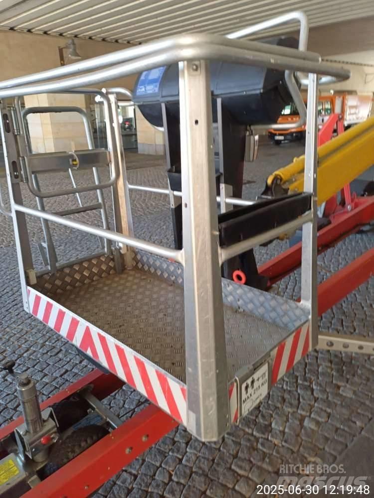 Dino 210 XT Järelveetavad korvtõstukid