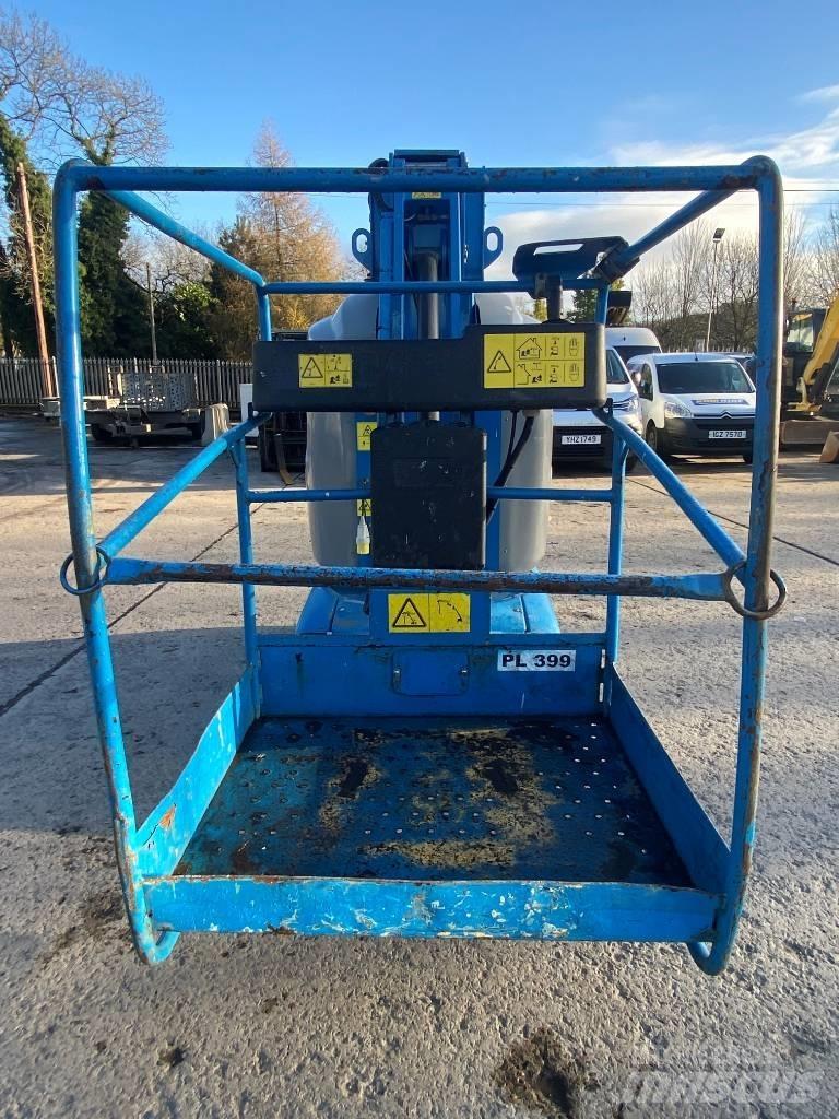 Genie GR 26 J Vertikaalsed mast tõstukid